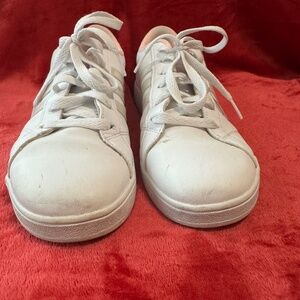 Super cute white leather Adidas sneakers with light pink and pearl accent